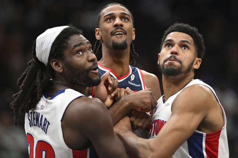 他在同龄球 他在同龄球