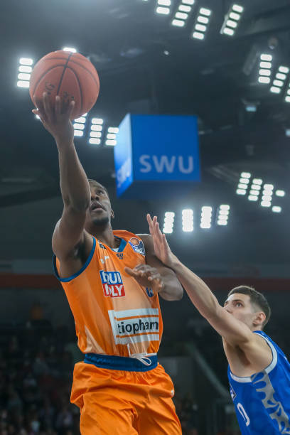 赏短道速滑 赏短道速滑